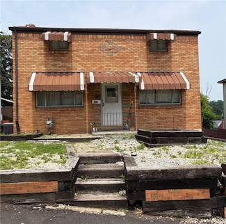 2764 Amman St, Pittsburgh, PA 15226