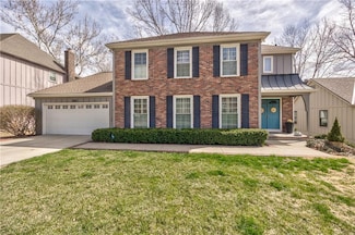 7629 Canterbury St, Prairie Village, KS 66208