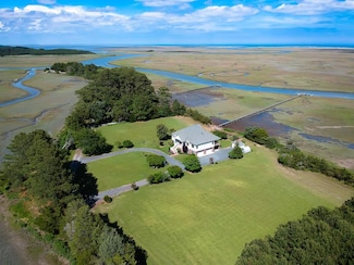 26156 Henrys Point Ln, Accomac, VA 23301