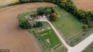 43261 315th Ave, Saint Peter, MN 56082