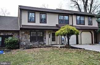 8534 Trumbauer Dr, Glenside, PA 19038