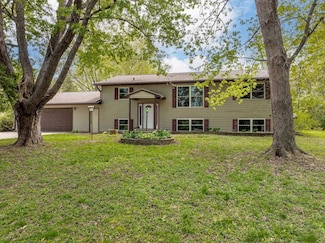 8825 Commanche Trail, La Porte City, IA 50651