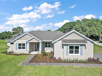 5701 Crestview Dr, Lady Lake, FL 32159