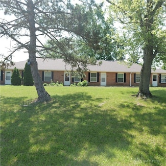 9860 Mandel Dr, Dayton, OH 45458