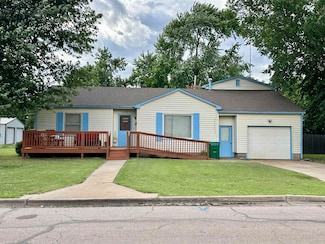 117 N 7th St, Medford, OK 73759