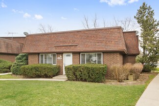 2530 Berkshire Ct Unit 1, Waukegan, IL 60087