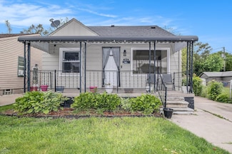 1876 Euclid St, Lincoln Park, MI 48146