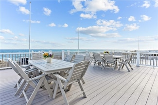399 Atlantic Ave, Westerly, RI 02891