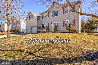 19 Downs St, Clayton, NJ 08312