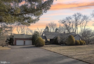 31 Melville Rd, Princeton Junction, NJ 08550