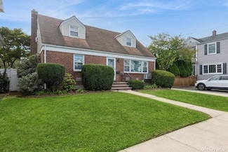 311 Horton Hwy, Mineola, NY 11501