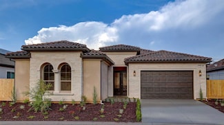 1721 N Hanson Ave, Clovis, CA 93619