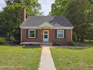 1208 E Holly St, Goldsboro, NC 27530