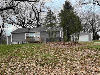 6640 S 300 E, Knox, IN 46534
