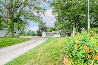 1738 W Marquette Woods Rd, Stevensville, MI 49127