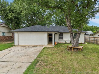 130 W Kent St, Broken Arrow, OK 74012