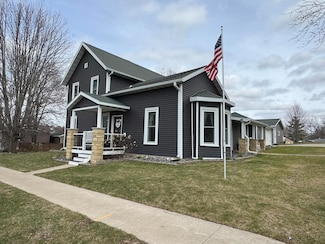 226 S Sidney St, Shullsburg, WI 53586