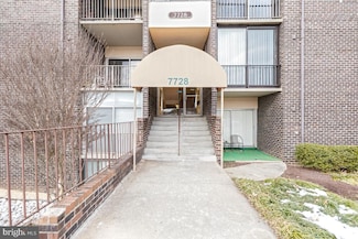 7728 Hanover Pkwy Unit 304, Greenbelt, MD 20770