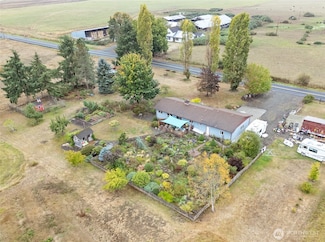 163 Schoolhouse Ln, Toledo, WA 98591