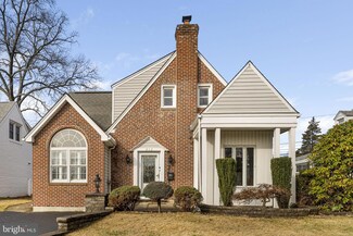 312 Ivy Rock Ln, Havertown, PA 19083
