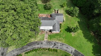 136 Clark St, Brookneal, VA 24528