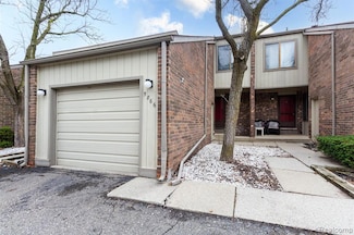 5866 Vassar, West Bloomfield, MI 48322