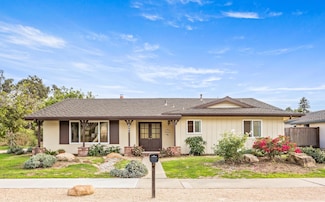 5207 University Dr, Santa Barbara, CA 93111