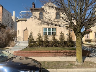 121 E Walnut St, Long Beach, NY 11561
