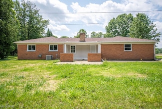 4029 Minard Rd NW, Dover, OH 44622