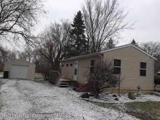 2504 Dunlap St, Lansing, MI 48911