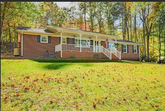 1350 Harpwell Dr, Winston Salem, NC 27106