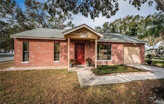1922 Sheffield Ct, Oldsmar, FL 34677