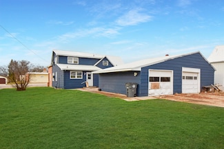 315 S Main Ave, Rugby, ND 58368