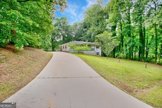 201 Oakdale Dr, Cornelia, GA 30531