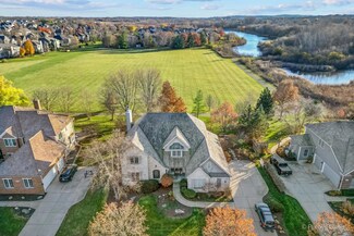 1221 Brookside Dr, South Elgin, IL 60177