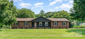 9410 Mountain Aire Cir, Charlotte, NC 28214