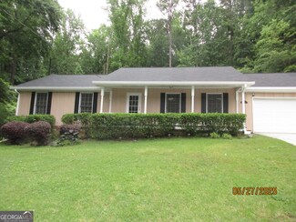 5848 Navarre Ct, Stone Mountain, GA 30087