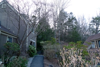 342 Heritage Village Unit B, Southbury, CT 06488