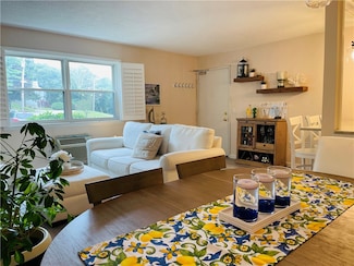 17 Apache Dr Unit C, Westerly, RI 02891