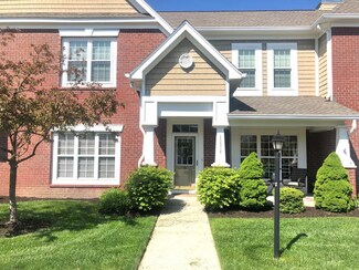 15534 Smithfield Dr, Westfield, IN 46074