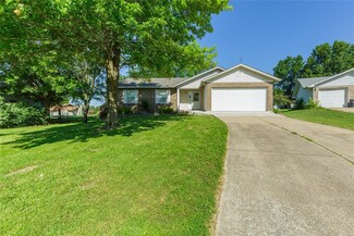 1023 Chelle Ln, Troy, MO 63379