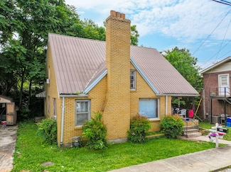 102 W Sparta St, McMinnville, TN 37110