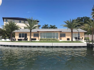 239 Punta Vista Dr, Saint Pete Beach, FL 33706