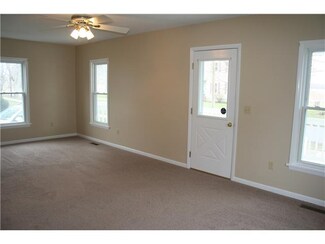 23 South St, Clifton Springs, NY 14432