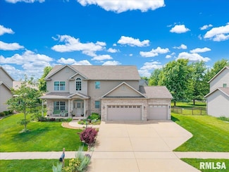 1712 Rustic Oak Dr, Washington, IL 61571