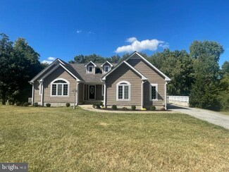 4855 Marys Ln, White Plains, MD 20695