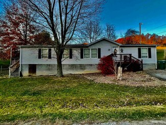72 Crystal Ln, Bridgeport, WV 26330