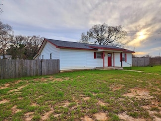 161 An County Road 422, Palestine, TX 75803