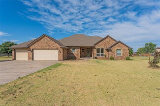307 Hannah Dr, Tuttle, OK 73089