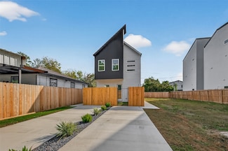 2475 Carmel St Unit B, Houston, TX 77091